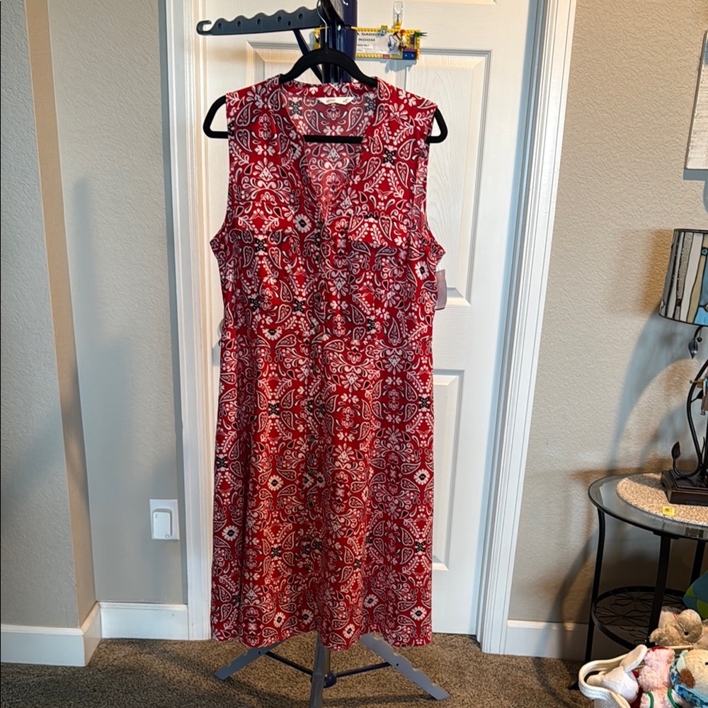 Croft & Barrow NWT  Red, White & Blue  V-Neck Sleeveless Midi Sundress. Size XL